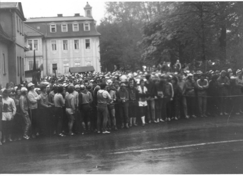 1977 Rennsteiglauf Start vor Hoher Sonne